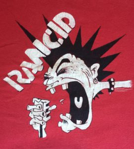 Selbstbemaltes T-Shirt mit Bandlogo - Rancid; ganz einfach Bandshirts selbst gestalten