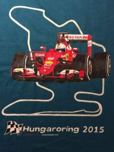Selbstbemaltes Shirt mit Formel 1 Motiv; Motiv selbstgestaltet mit Ferrari und Rennstrecke