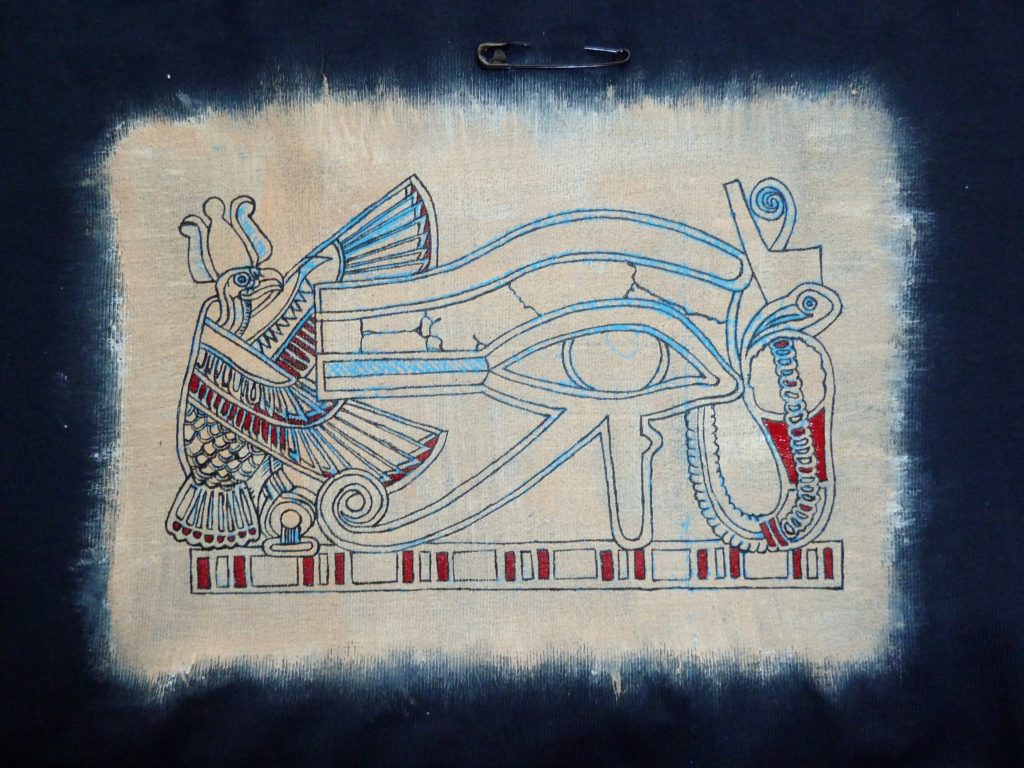 Das Auge des Horus - Stoffe bemalen - ägyptisches Oberteil selbstgenäht