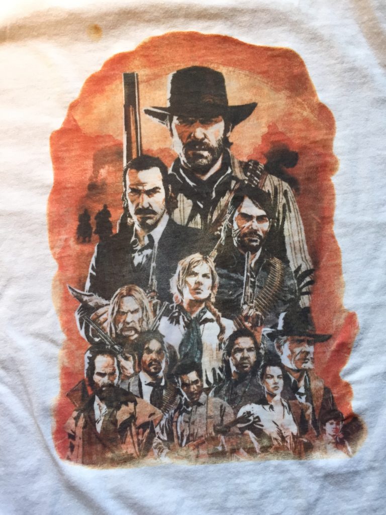 Transfer Textil Set von Marabu Test - Erfahrungsbericht - weißes Shirt gestalten mit Red Dead Redemption 2 Motiv - Stoffe bemalen