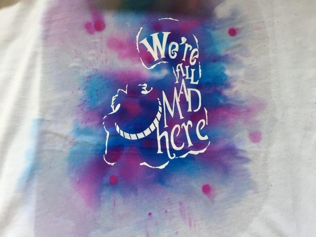 We're all mad here Shirt - selbstgemaltes Shirt - Stoffe bemalen - Aquarelle Technik - Alice im Wunderland